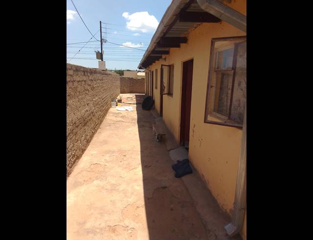 12.5 BEDROOM HOUSE SOLD IN POLOKWANE EXT 44